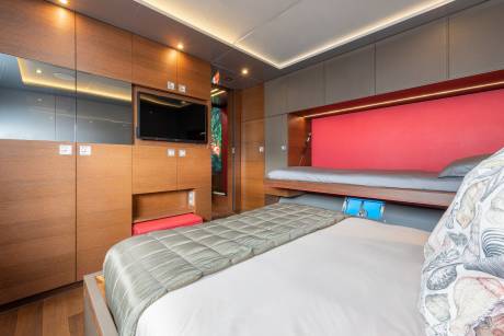 Guest Cabin with Pullman