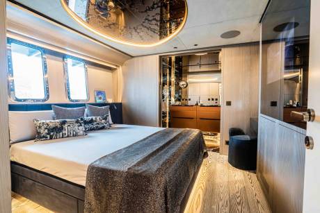 VIP Guest Cabin