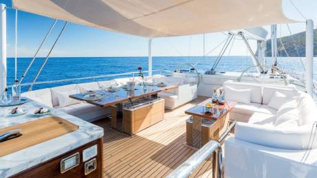 Outstanding Deck Spaces