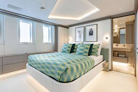 4 Guest Cabins