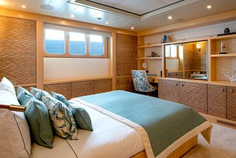 King Double Cabins