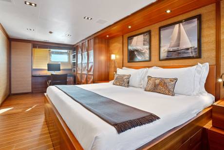 Principal Cabin