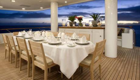 Al Fresco Dining