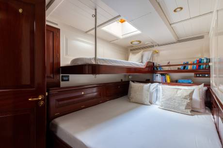 Bunk Cabin