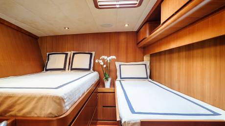 Double cabin