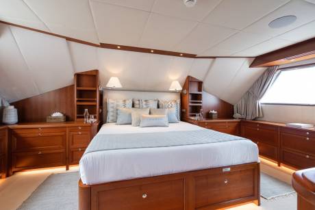 Full-Beam Owner’s Suite