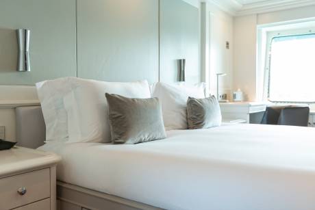 Guest Cabins
