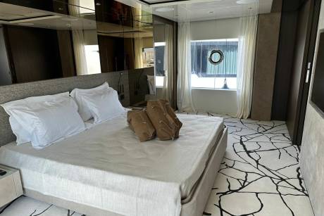 Spacious master suite