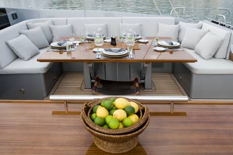Sprawling Decks