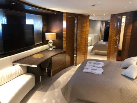 Vip Cabins