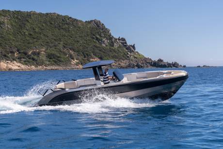 9m Guest Tender