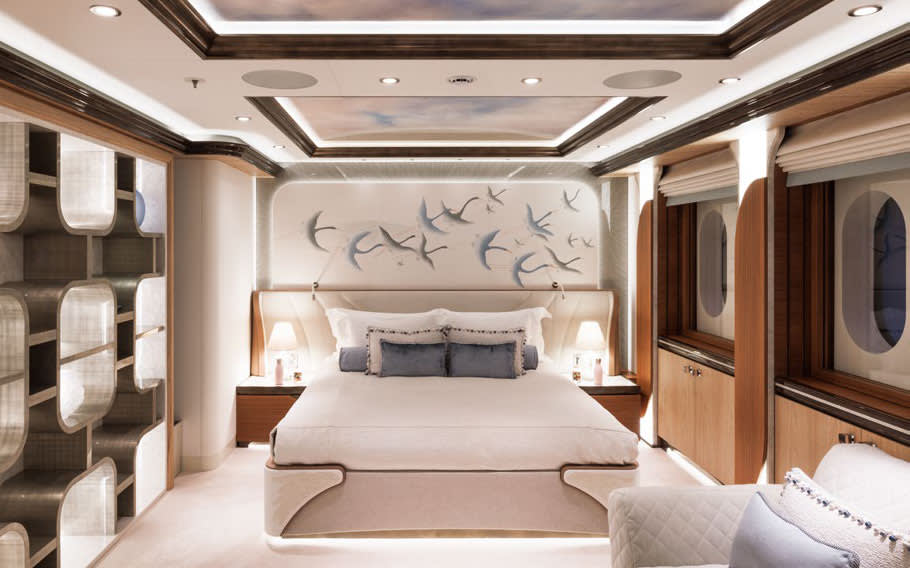 VIP SUITES 