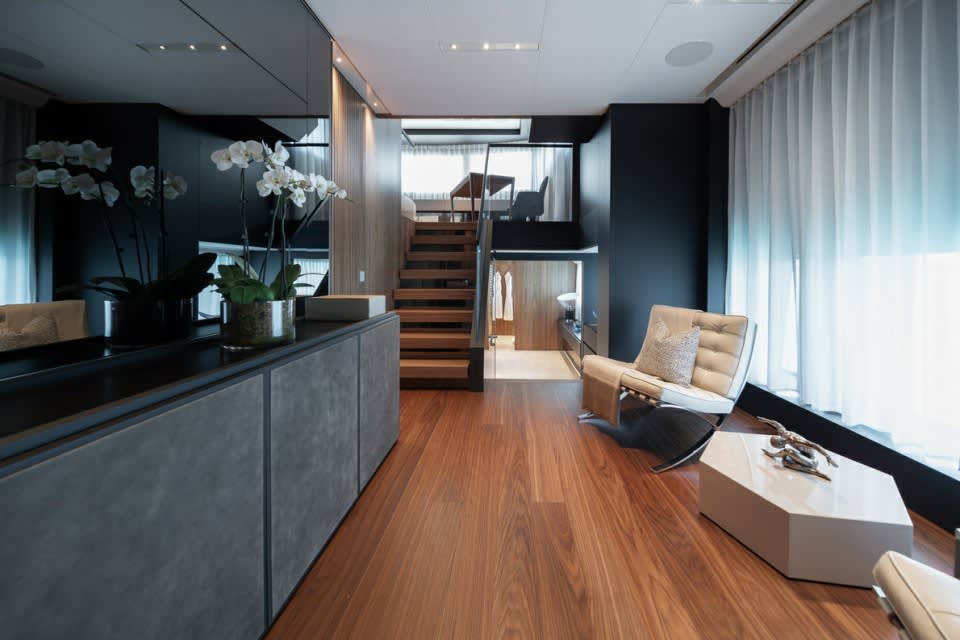Split-Level Master Cabin